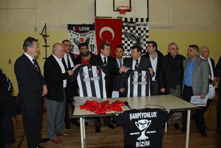 Açılışa Beşiktaş yönetiminden önemli isimler katıldı.